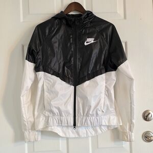 Nike Black and White Hooded Windbreaker Jacket